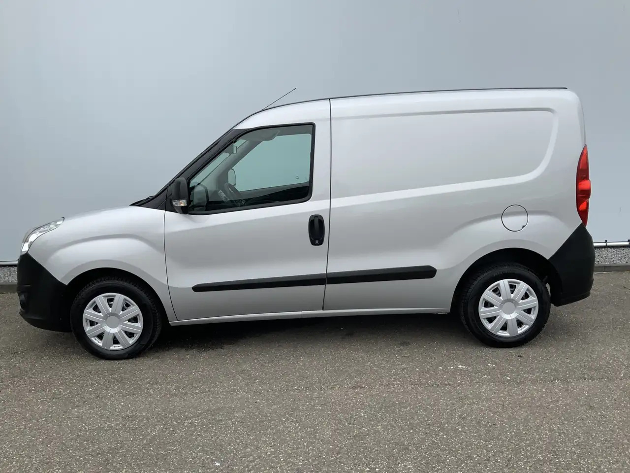 Opel Combo 1.3 CDTi L1H1 Edition Airco Euro 6 - 소형 밴 : 사진 3 Opel Combo 1.3 CDTi L1H1 Edition Airco Euro 6 - 소형 밴 : 사진 3
