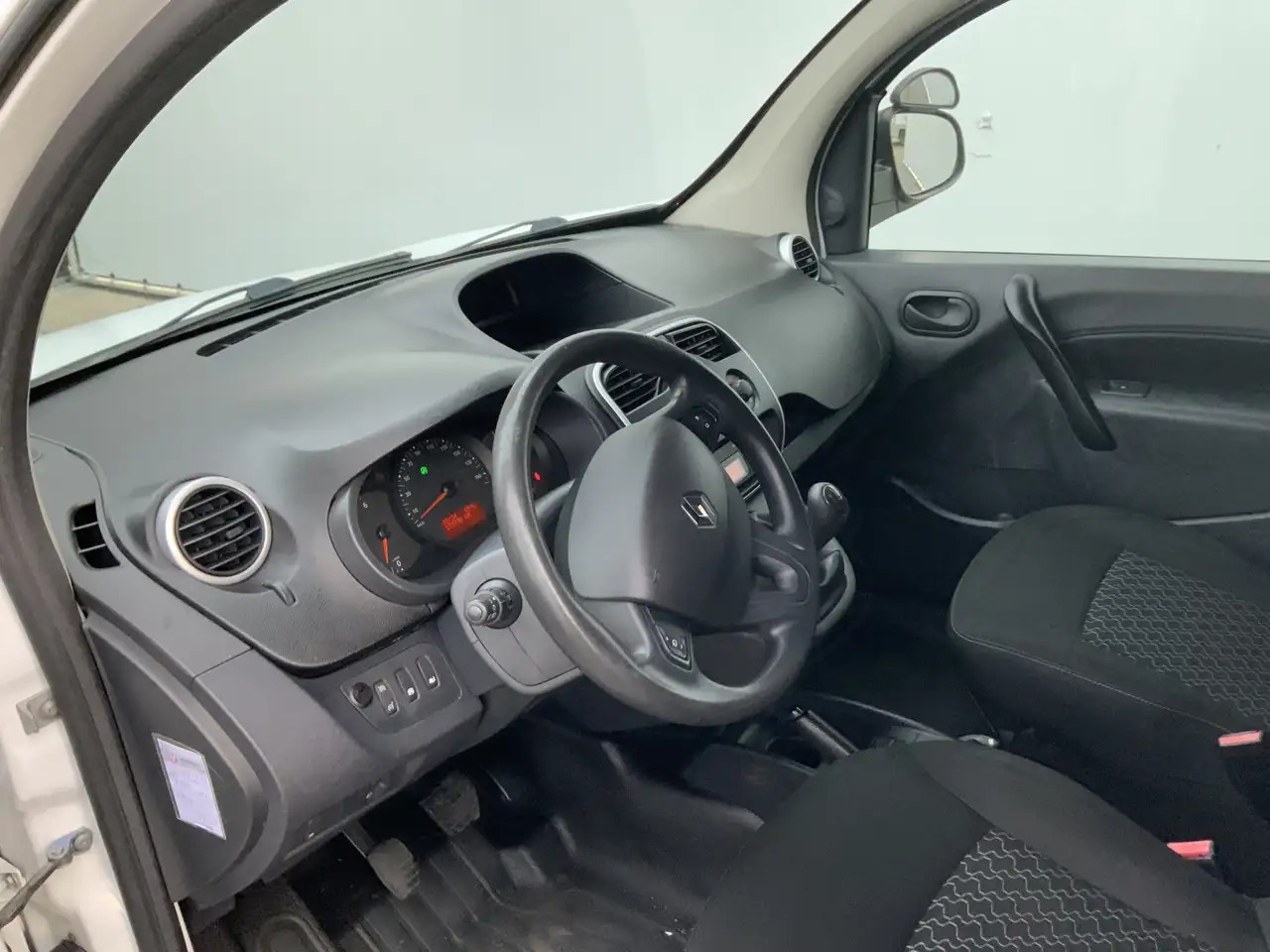 Renault Kangoo 1.5 dCi 90 Energy Luxe Airco Cruise Euro 6 - 소형 밴 : 사진 5 Renault Kangoo 1.5 dCi 90 Energy Luxe Airco Cruise Euro 6 - 소형 밴 : 사진 5