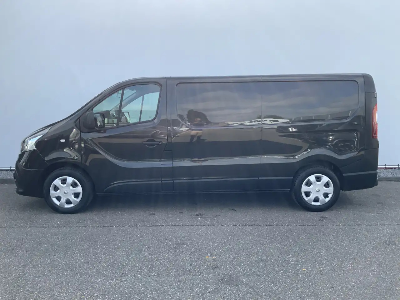 Renault Trafic 1.6 dCi T29 L2H1 Airco Cruise 3 Zits Navi Trekhaak - 패널 밴 : 사진 3 Renault Trafic 1.6 dCi T29 L2H1 Airco Cruise 3 Zits Navi Trekhaak - 패널 밴 : 사진 3
