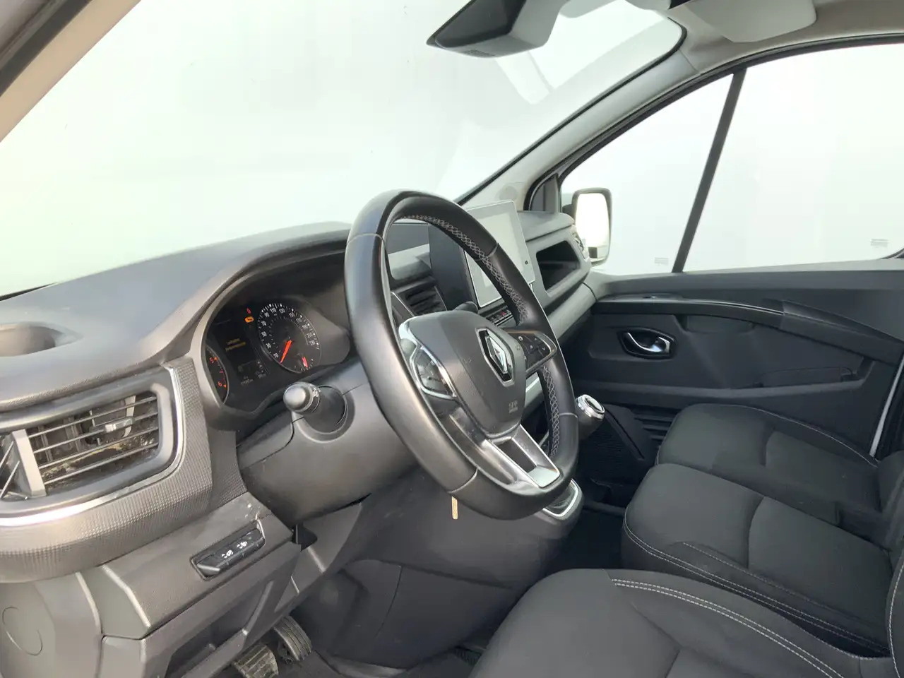 Renault Trafic 2.0 dCi 130 T30 L2H1 Work Edition Airco Cruise Nav - 패널 밴 : 사진 5 Renault Trafic 2.0 dCi 130 T30 L2H1 Work Edition Airco Cruise Nav - 패널 밴 : 사진 5