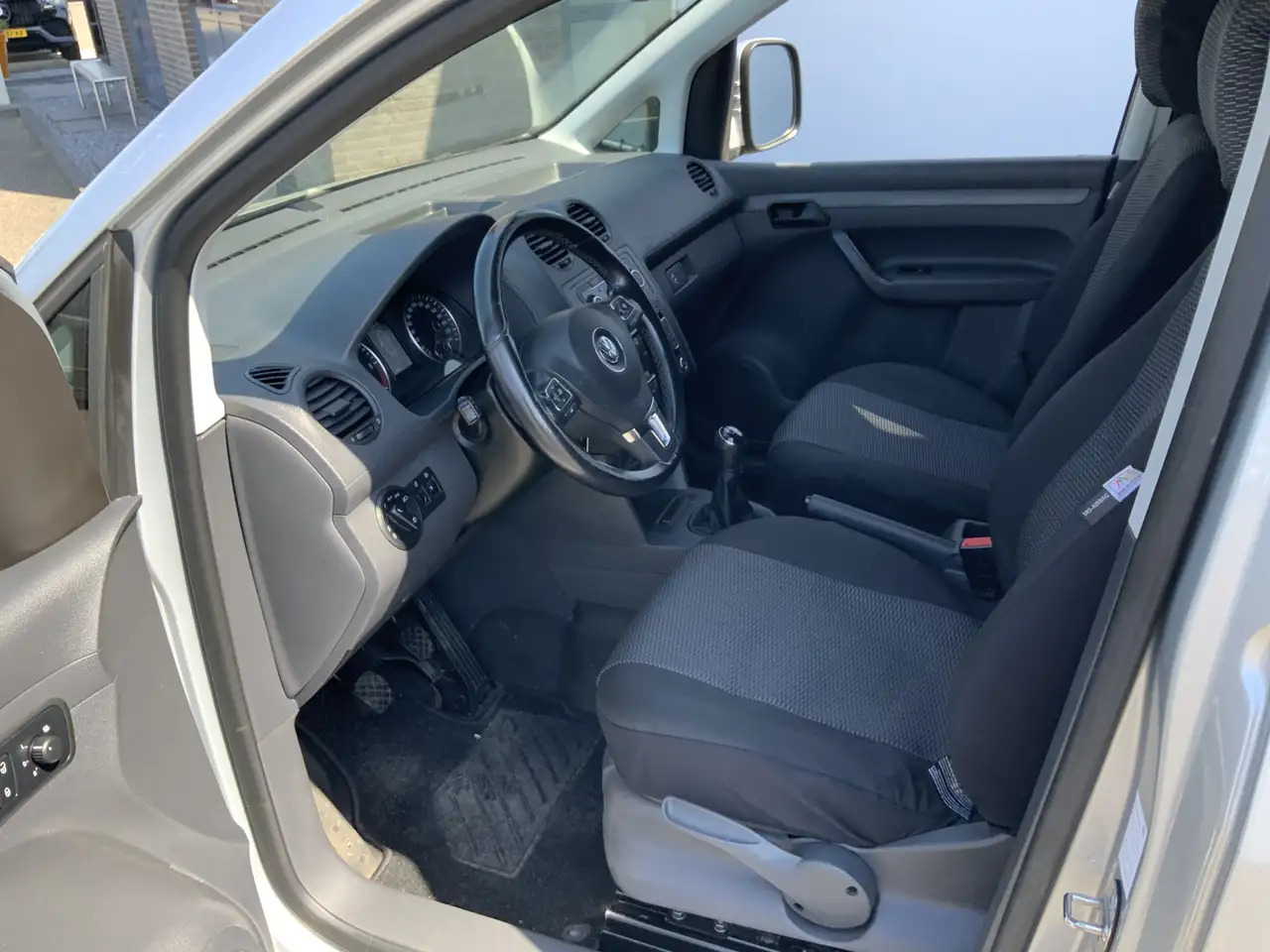 Volkswagen Caddy 1.6 TDI Airco Imperiaal Trekhaak 1400 kg navi Crui - 소형 밴 : 사진 4 Volkswagen Caddy 1.6 TDI Airco Imperiaal Trekhaak 1400 kg navi Crui - 소형 밴 : 사진 4