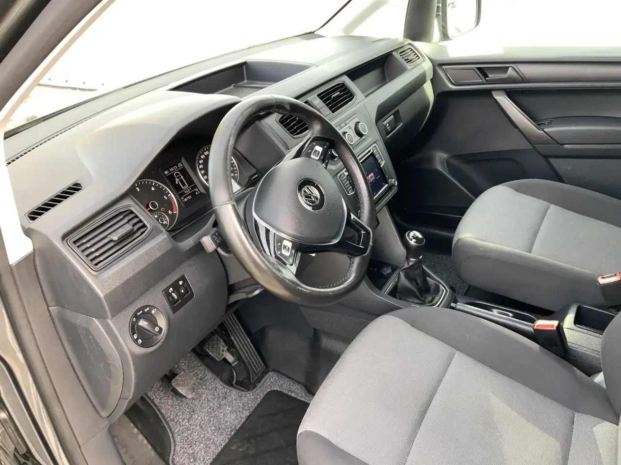 Volkswagen Caddy 2.0 TDI L2H1 BMT Maxi Exclusive Edtion Airco Navi - 패널 밴 : 사진 5 Volkswagen Caddy 2.0 TDI L2H1 BMT Maxi Exclusive Edtion Airco Navi - 패널 밴 : 사진 5