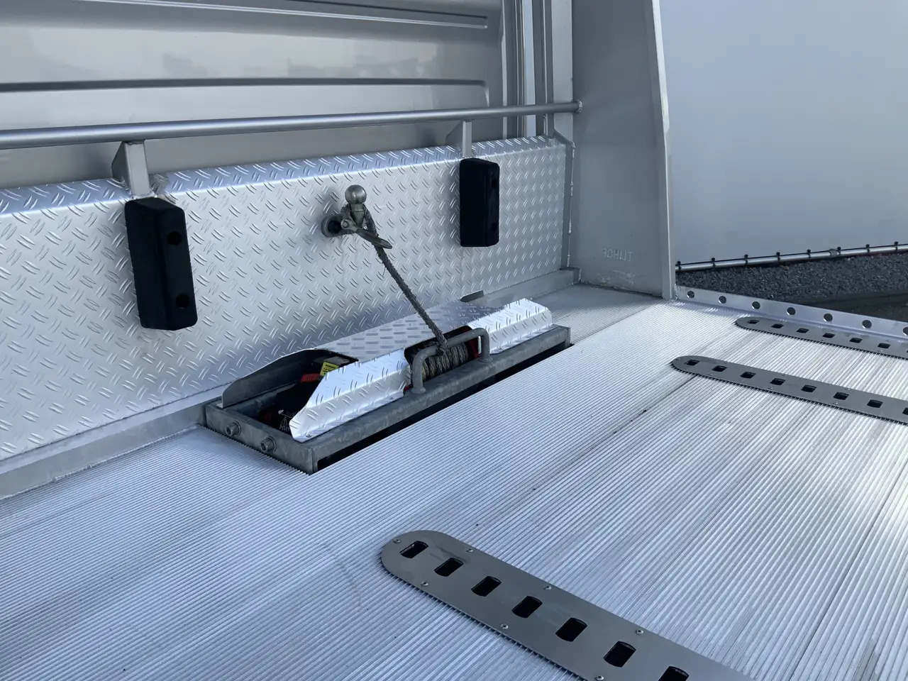 Volkswagen Crafter 46 2.0 TDI L3H1 Airco Cruise Lucht Geveerd Lier Tr - 견인 트럭 : 사진 3 Volkswagen Crafter 46 2.0 TDI L3H1 Airco Cruise Lucht Geveerd Lier Tr - 견인 트럭 : 사진 3