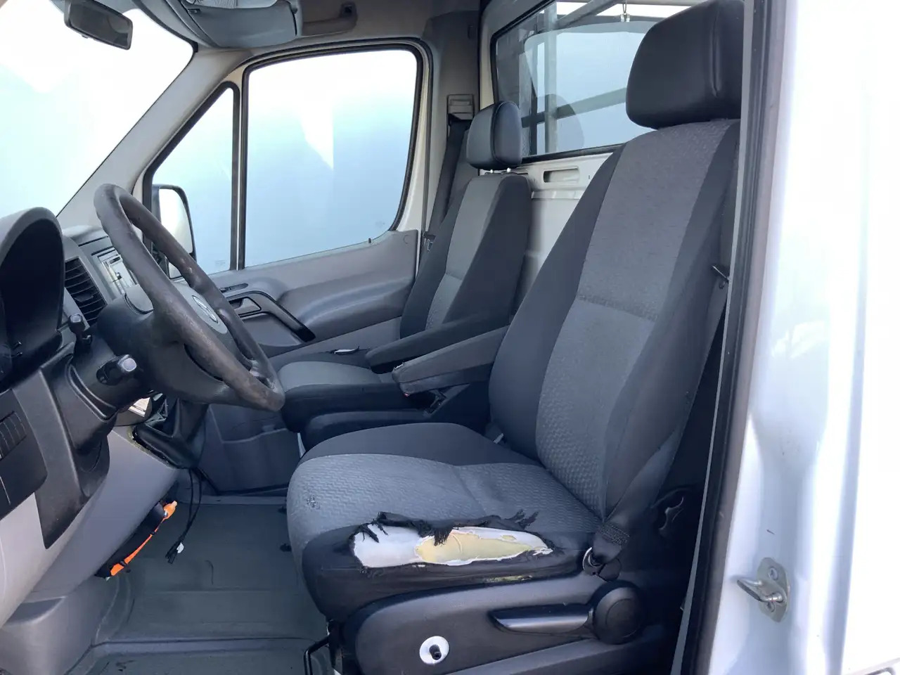 Volkswagen Crafter 50 2.0 TDI L2H1Pick Up Airco Cruise Trekhaak 3500 - 플랫베드 밴 : 사진 4 Volkswagen Crafter 50 2.0 TDI L2H1Pick Up Airco Cruise Trekhaak 3500 - 플랫베드 밴 : 사진 4