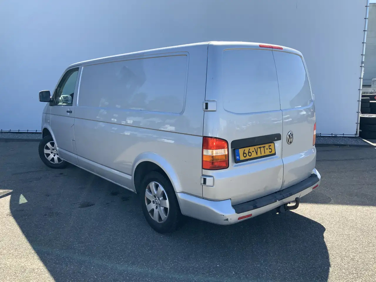 Volkswagen T5 Transporter 1.9 TDI 340 MHD (Versnellingsbak Defekt !!)Airco 3 - 패널 밴 : 사진 5 Volkswagen T5 Transporter 1.9 TDI 340 MHD (Versnellingsbak Defekt !!)Airco 3 - 패널 밴 : 사진 5