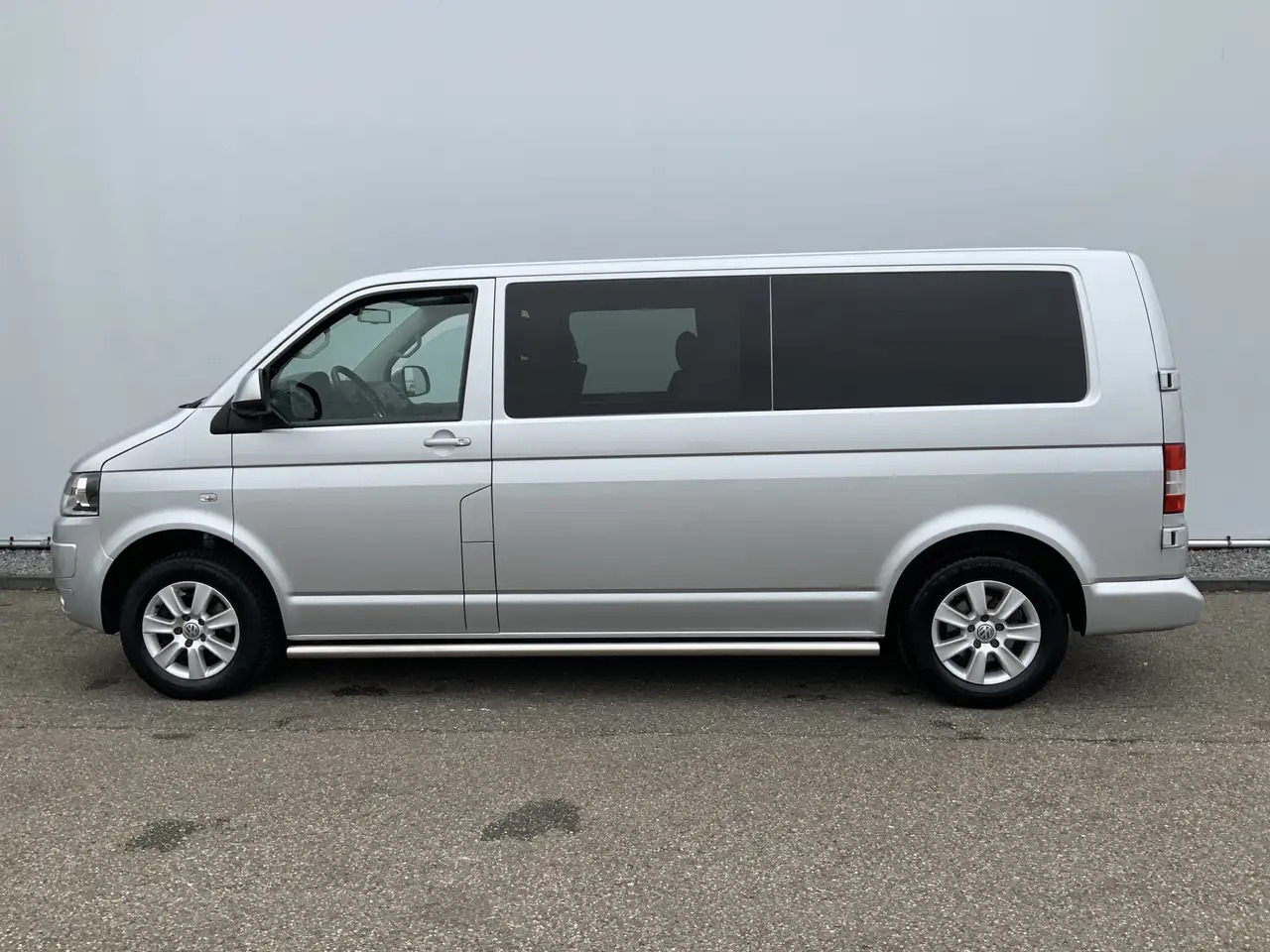 Volkswagen T5 Transporter MARGE 2.0 TDI L2H1 Dub Cab Airco Cruise Alu Velg S - 콤비 밴 : 사진 3 Volkswagen T5 Transporter MARGE 2.0 TDI L2H1 Dub Cab Airco Cruise Alu Velg S - 콤비 밴 : 사진 3
