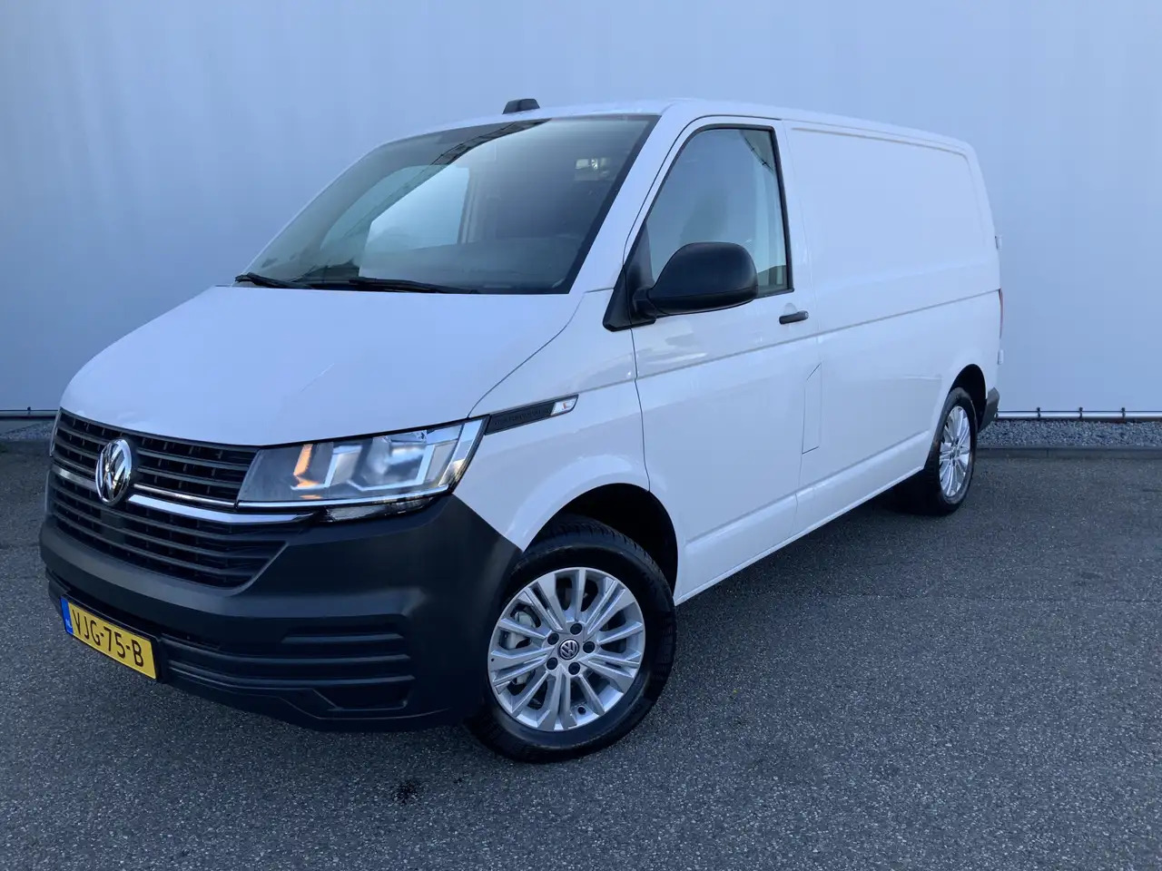 Volkswagen T6.1 Transporter 2.0 TDI L1H1 26 Economy Business - 패널 밴 : 사진 1 Volkswagen T6.1 Transporter 2.0 TDI L1H1 26 Economy Business - 패널 밴 : 사진 1