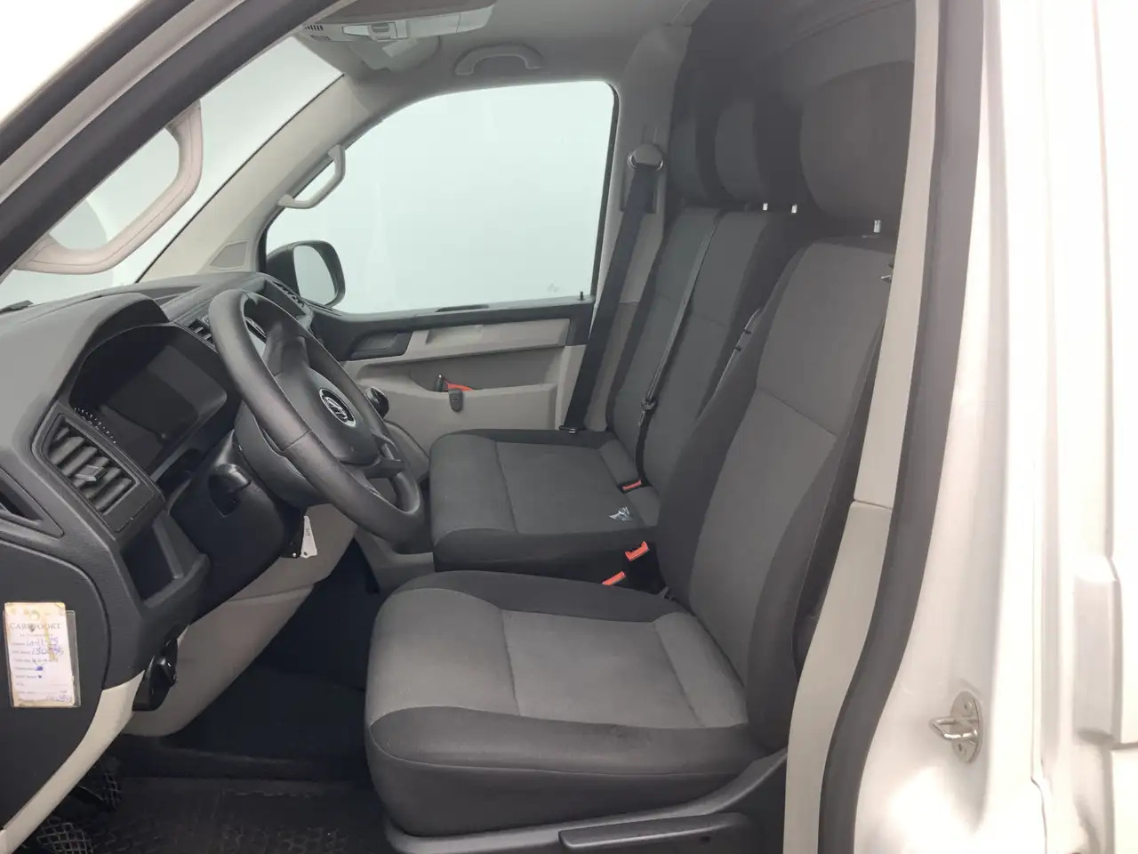 Volkswagen T6 Transporter 2.0 TDI L2H1 Airco Navi 3 Zits Alu Velg Euro 6 - 패널 밴 : 사진 4 Volkswagen T6 Transporter 2.0 TDI L2H1 Airco Navi 3 Zits Alu Velg Euro 6 - 패널 밴 : 사진 4