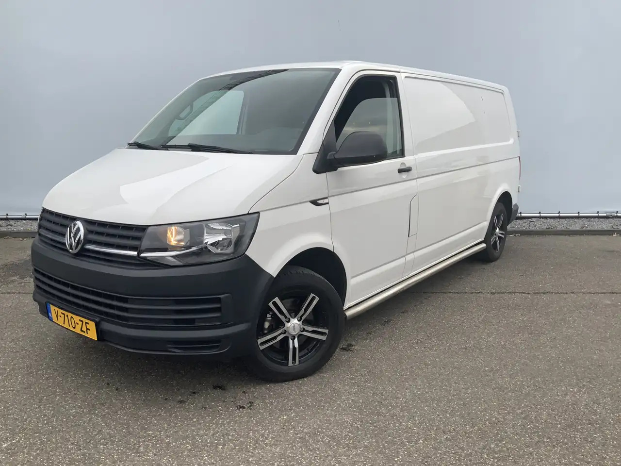 Volkswagen T6 Transporter 2.0 TDI L2H1 Airco Navi 3 Zits Alu Velg Euro 6 - 패널 밴 : 사진 1 Volkswagen T6 Transporter 2.0 TDI L2H1 Airco Navi 3 Zits Alu Velg Euro 6 - 패널 밴 : 사진 1