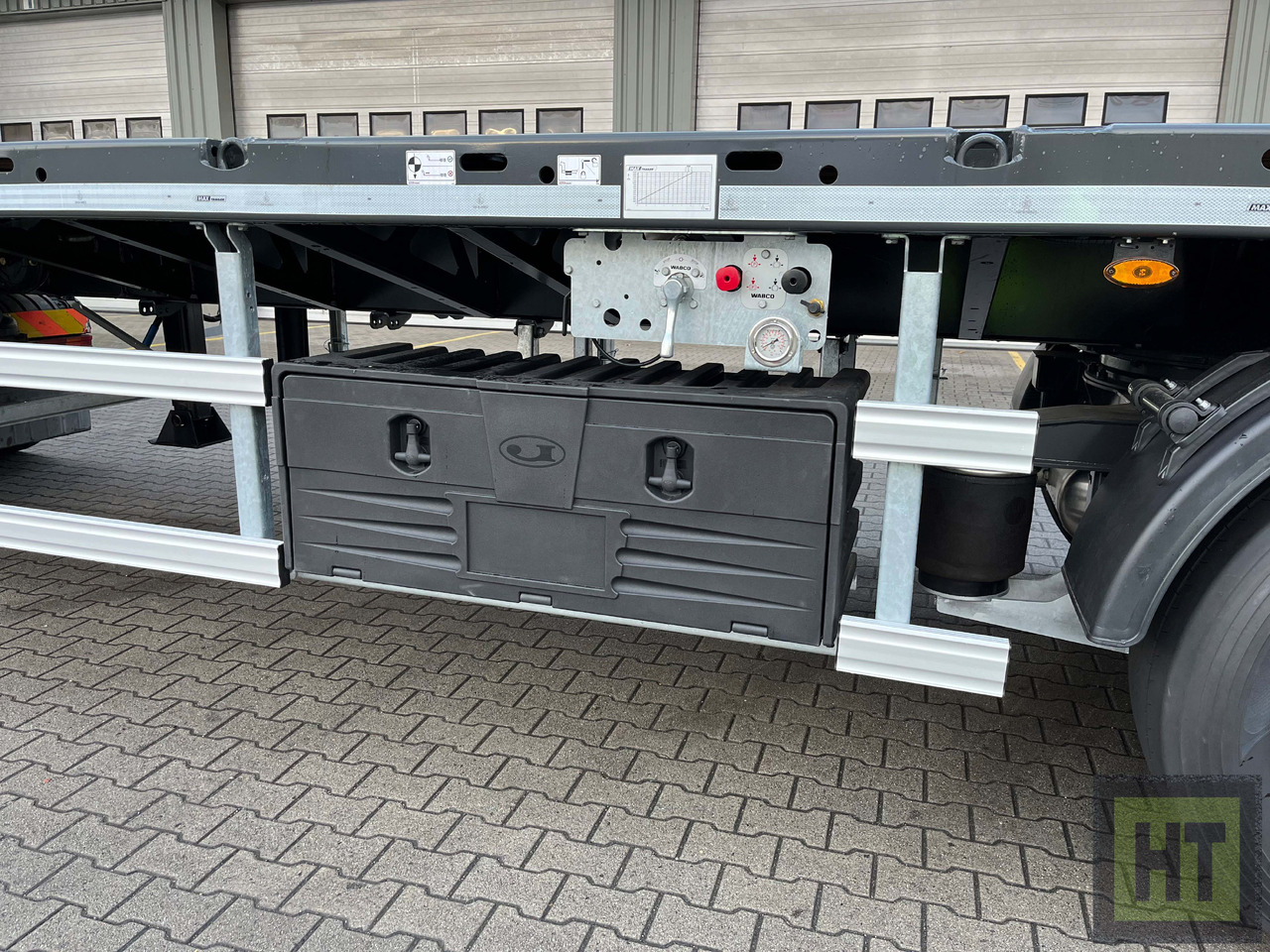 Faymonville MAX Trailer 3-Achs-Tele-Plateau zwangsgelenkt - 드롭사이드/ 플랫베드 세미 트레일러 : 사진 3 Faymonville MAX Trailer 3-Achs-Tele-Plateau zwangsgelenkt - 드롭사이드/ 플랫베드 세미 트레일러 : 사진 3