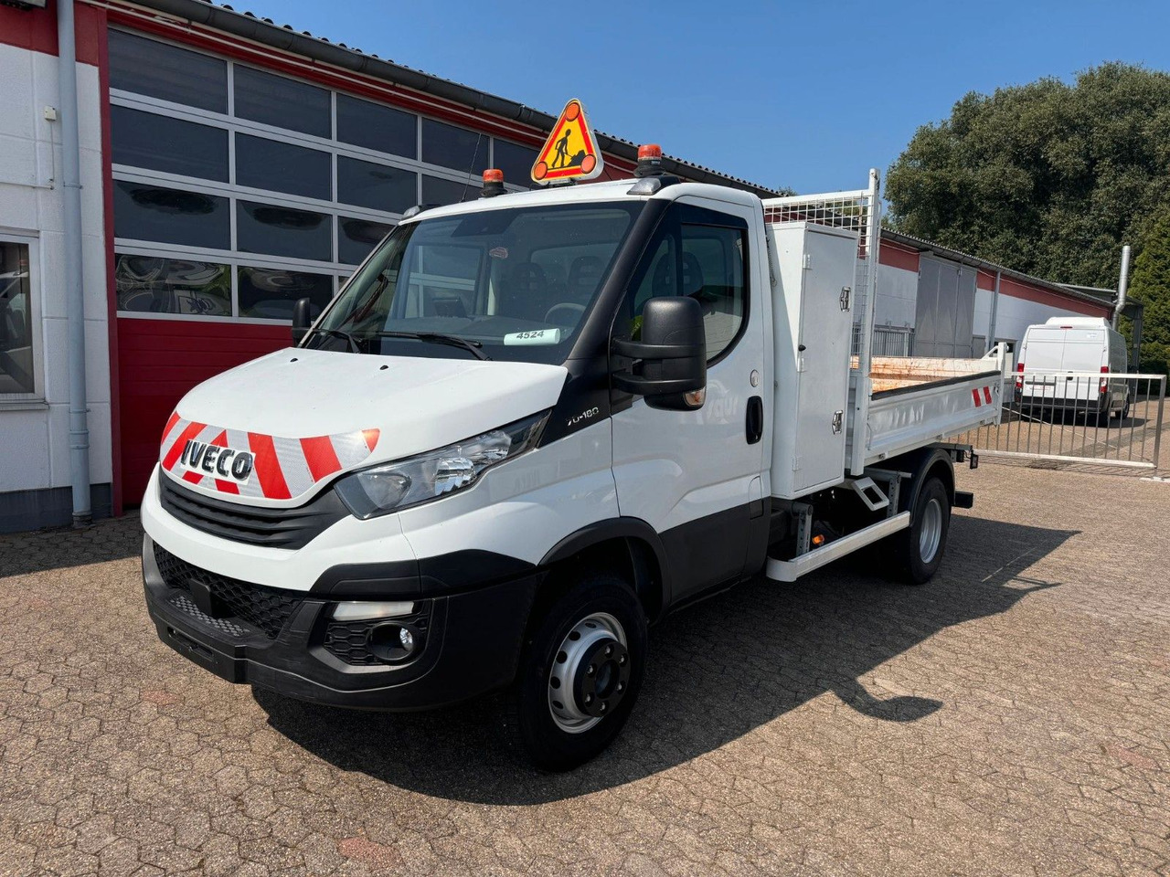 Iveco 70C18 Kipper 3625 kg Nutzlast! Klima EURO 6C - 덤프 밴 : 사진 1 Iveco 70C18 Kipper 3625 kg Nutzlast! Klima EURO 6C - 덤프 밴 : 사진 1