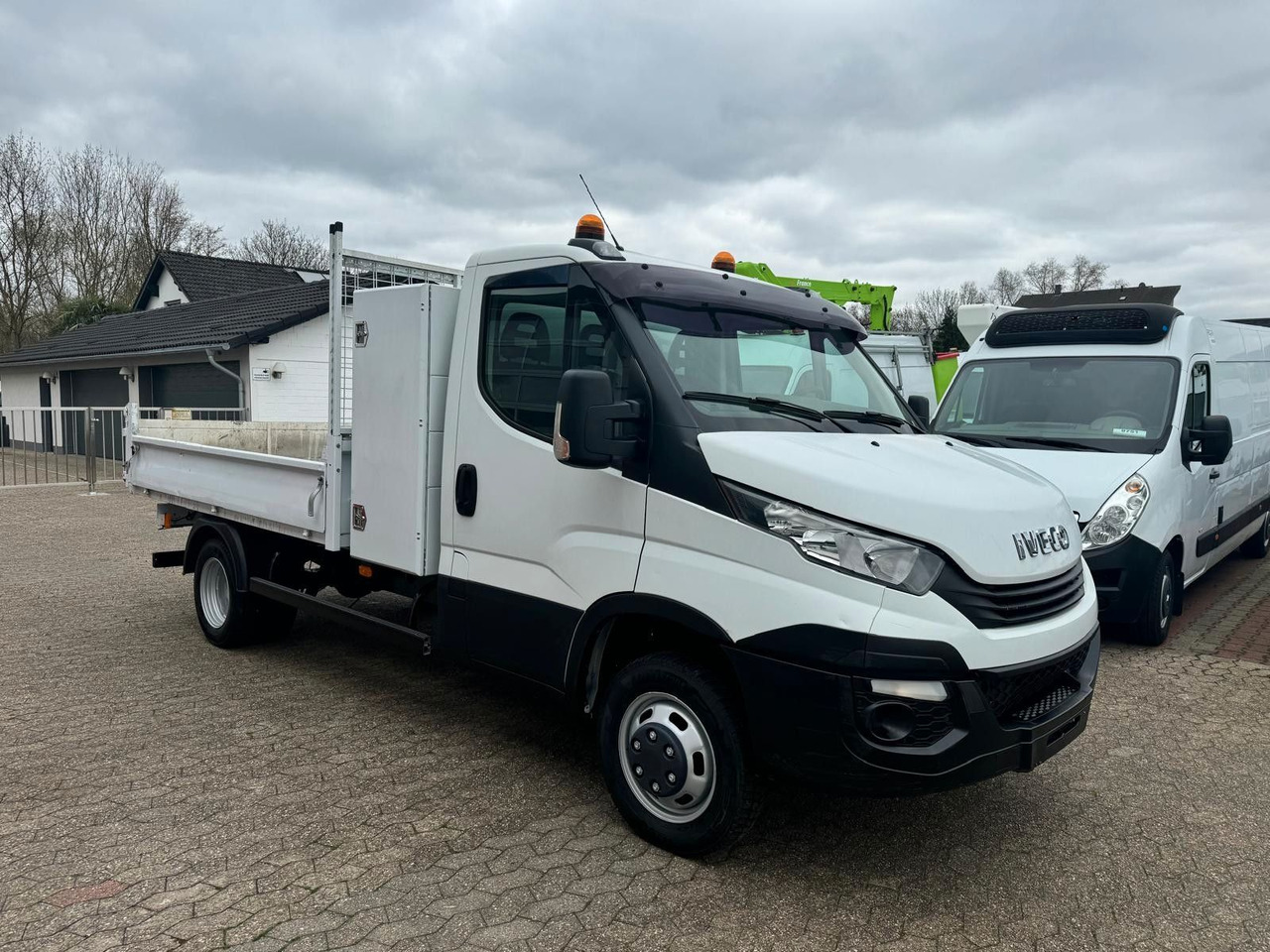 Iveco Daily 35C14 Kipper EURO 6 - 덤프 밴 : 사진 3 Iveco Daily 35C14 Kipper EURO 6 - 덤프 밴 : 사진 3