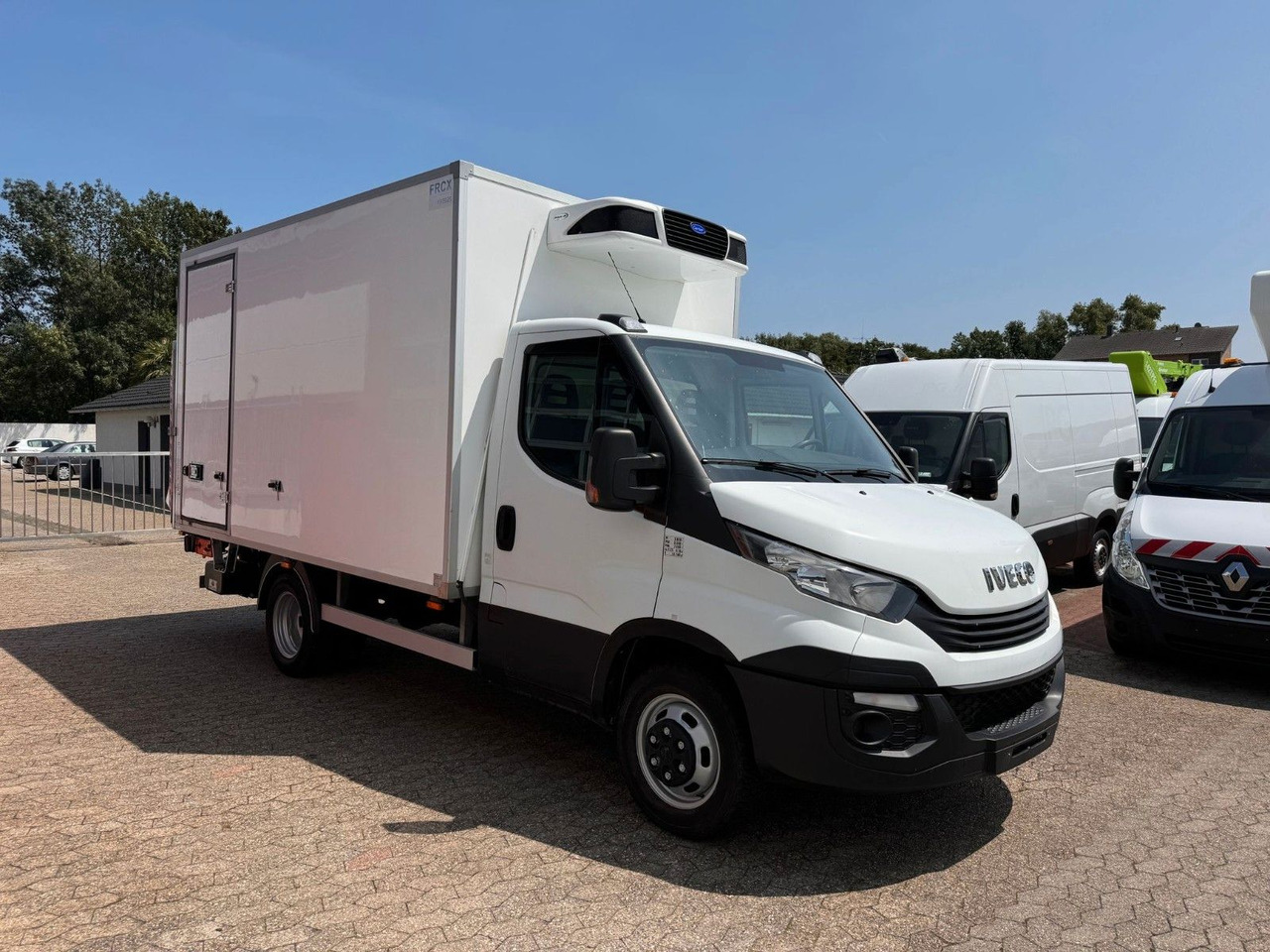 Iveco Daily 35C16 Tiefkühlkoffer Carrier Pulsor350 LWB - 냉동 밴 : 사진 3 Iveco Daily 35C16 Tiefkühlkoffer Carrier Pulsor350 LWB - 냉동 밴 : 사진 3