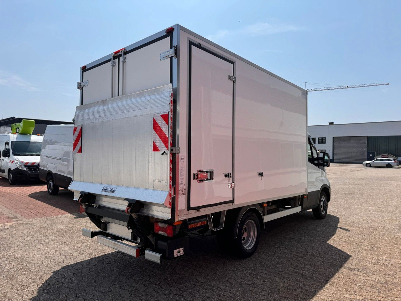Iveco Daily 35C16 Tiefkühlkoffer Carrier Pulsor350 LWB - 냉동 밴 : 사진 4 Iveco Daily 35C16 Tiefkühlkoffer Carrier Pulsor350 LWB - 냉동 밴 : 사진 4
