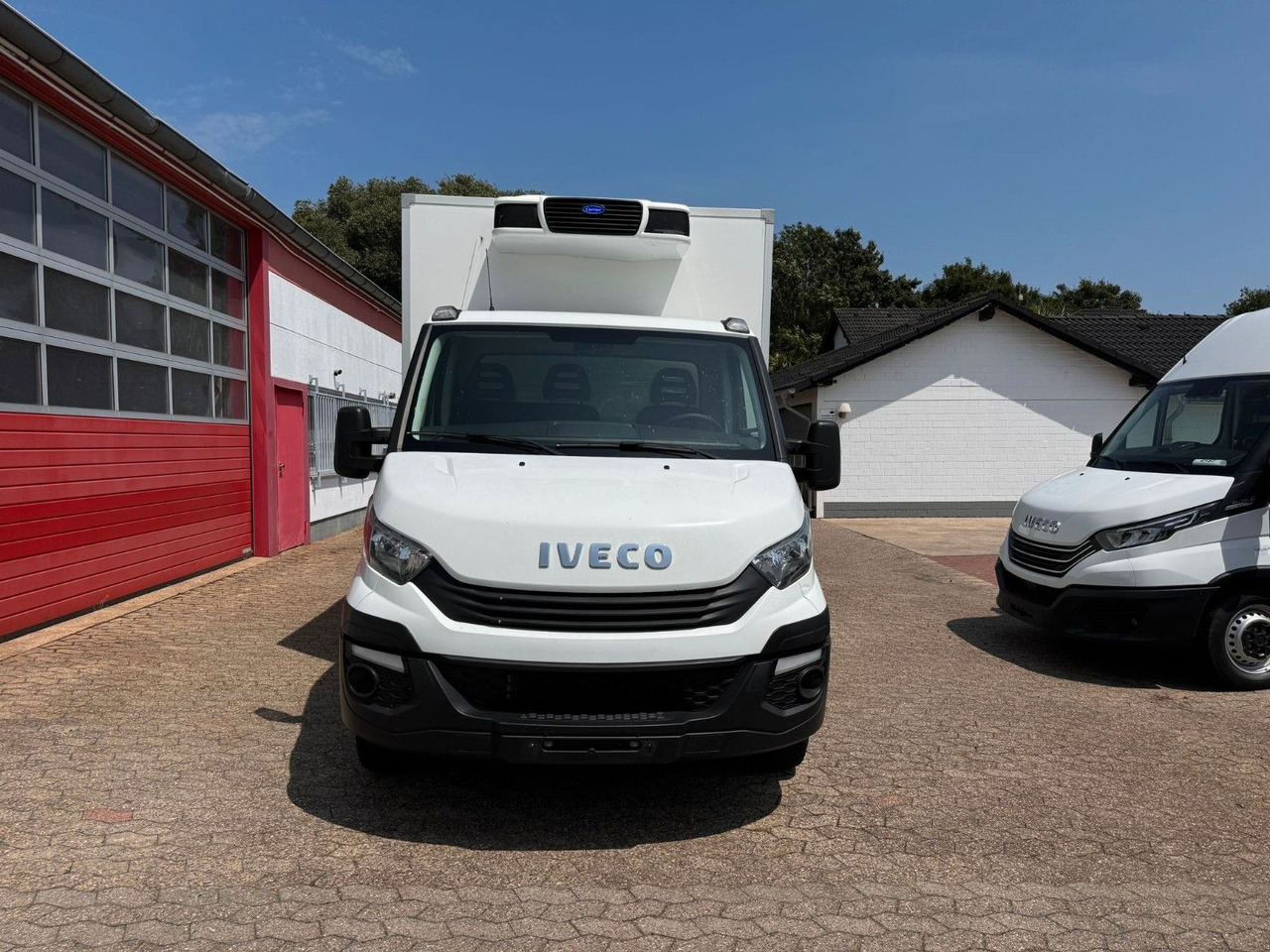 Iveco Daily 35C16 Tiefkühlkoffer Carrier Pulsor350 LWB - 냉동 밴 : 사진 2 Iveco Daily 35C16 Tiefkühlkoffer Carrier Pulsor350 LWB - 냉동 밴 : 사진 2
