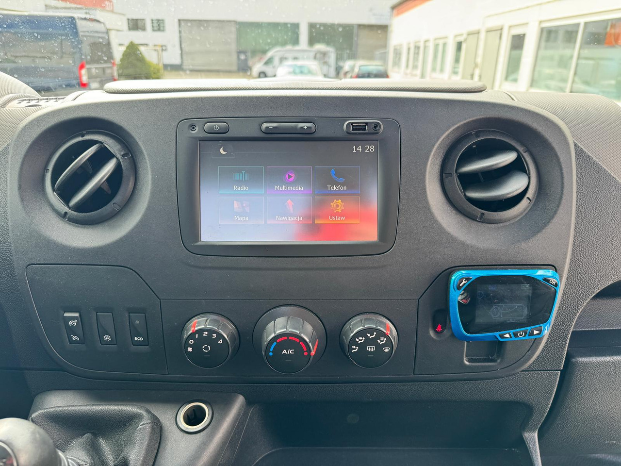 자동 운반 장치 트럭 Renault Master Autotransporter : 사진 17 자동 운반 장치 트럭 Renault Master Autotransporter : 사진 17