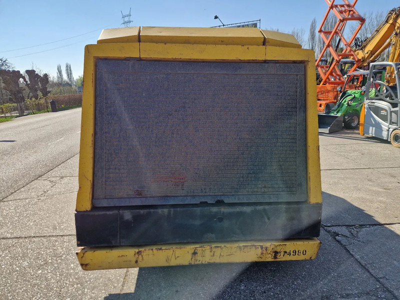 Atlas-Copco XAS350DD - 공기 압축기 : 사진 4 Atlas-Copco XAS350DD - 공기 압축기 : 사진 4