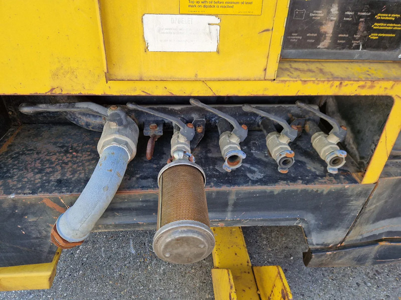 Atlas-Copco XAS350DD - 공기 압축기 : 사진 5 Atlas-Copco XAS350DD - 공기 압축기 : 사진 5
