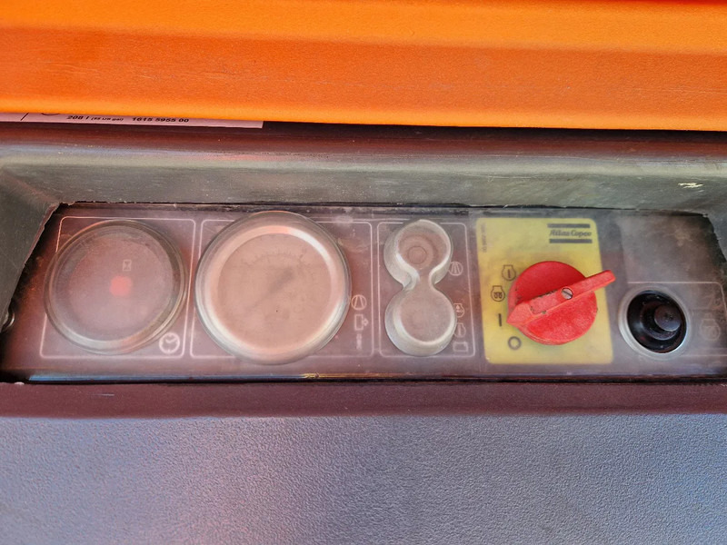 Atlas-Copco XAS57 - 공기 압축기 : 사진 4 Atlas-Copco XAS57 - 공기 압축기 : 사진 4