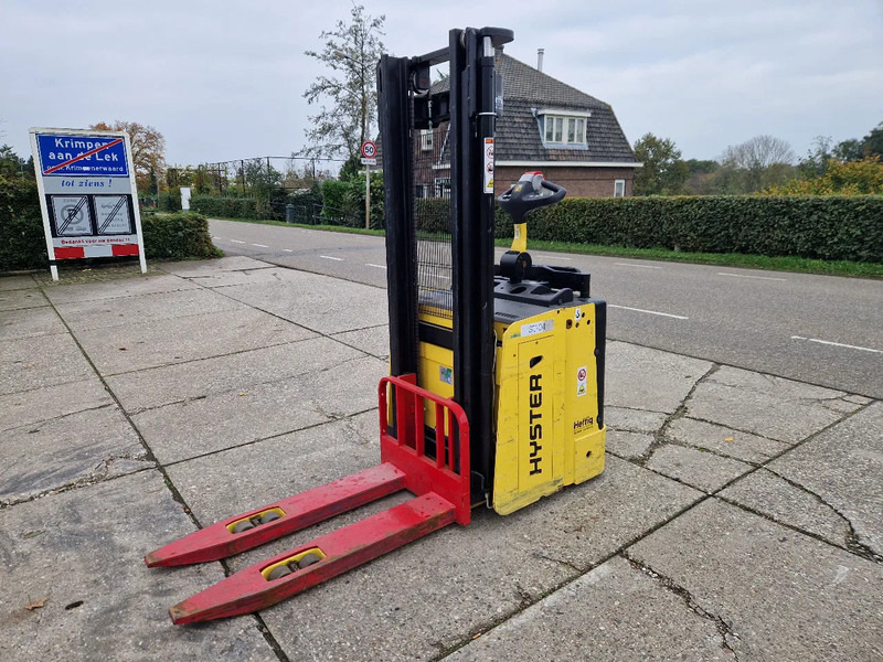 Hyster S1.5S elektrische stapelaar - 스태커 : 사진 1 Hyster S1.5S elektrische stapelaar - 스태커 : 사진 1