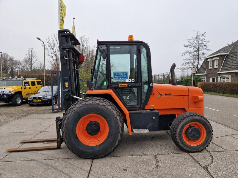 JCB 930-4WD T4 ruwterreinheftruck - 지형 지게차 : 사진 1 JCB 930-4WD T4 ruwterreinheftruck - 지형 지게차 : 사진 1