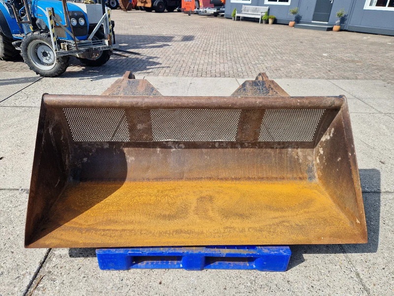 Jeroen van Leeuwen schepbak voor Volvo L30/L35 - 버킷 건설기계 용 : 사진 1 Jeroen van Leeuwen schepbak voor Volvo L30/L35 - 버킷 건설기계 용 : 사진 1