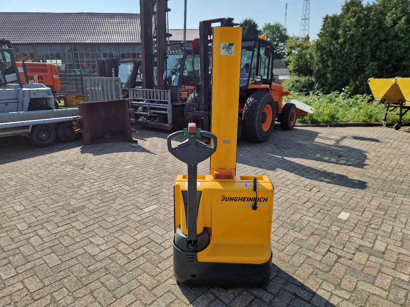 Jungheinrich EMC110 stapelaar elektrisch - 스태커 : 사진 3 Jungheinrich EMC110 stapelaar elektrisch - 스태커 : 사진 3
