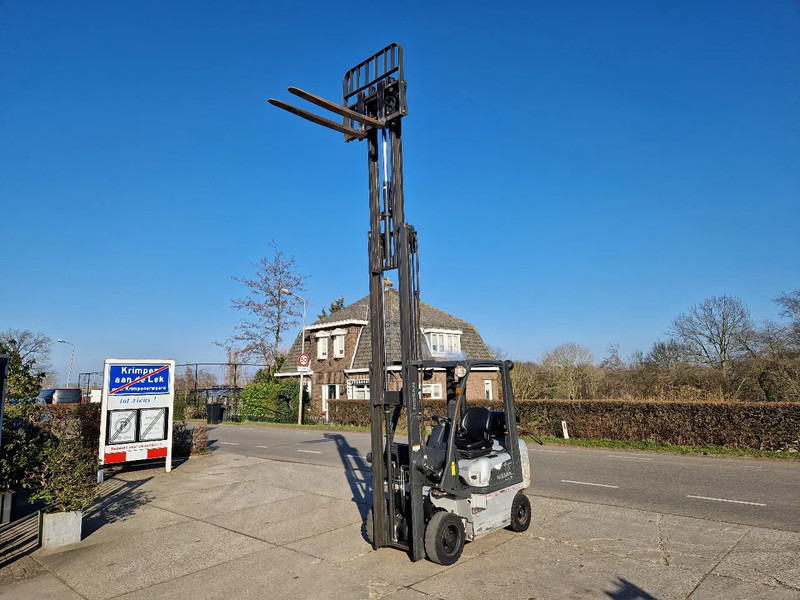 Nissan 1.8 ton LPG triplomast - LPG 지게차 : 사진 3 Nissan 1.8 ton LPG triplomast - LPG 지게차 : 사진 3