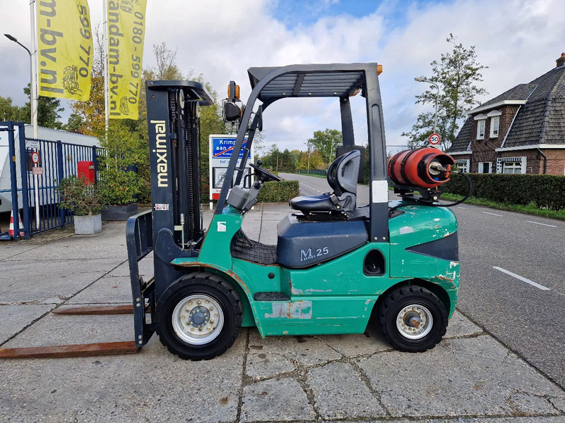 Nissan Zhejiang Maximal with 1290 hours 2.5 ton LPG - LPG 지게차 : 사진 1 Nissan Zhejiang Maximal with 1290 hours 2.5 ton LPG - LPG 지게차 : 사진 1