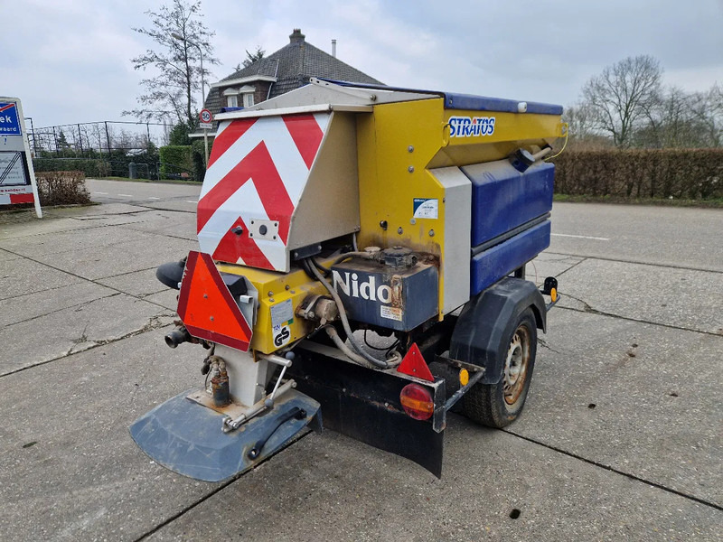 Onbekend Nido Stratos B08-15 nat zoutstrooier zo uit het werk - 모래/ 소금 살포기 : 사진 4 Onbekend Nido Stratos B08-15 nat zoutstrooier zo uit het werk - 모래/ 소금 살포기 : 사진 4