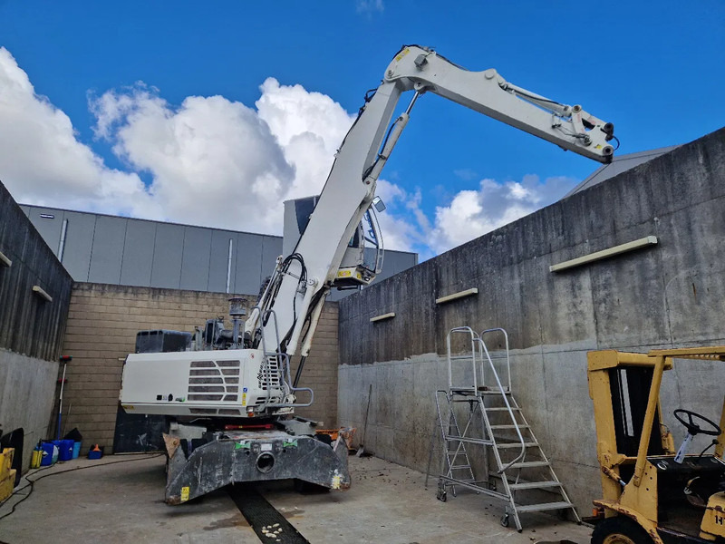 Sennebogen 821 overslagkraan - 폐기물/ 산업 처리기 : 사진 2 Sennebogen 821 overslagkraan - 폐기물/ 산업 처리기 : 사진 2