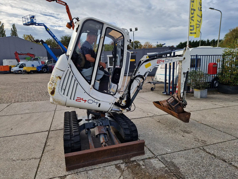 WACKER NEUSON 2404RD, kan op een berghelling draaien - 미니 굴삭기 : 사진 1 WACKER NEUSON 2404RD, kan op een berghelling draaien - 미니 굴삭기 : 사진 1