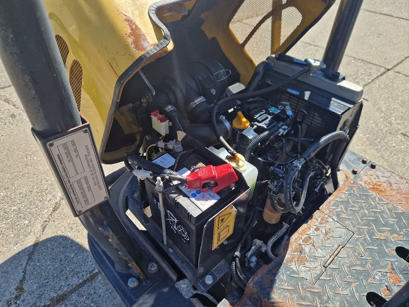 Yanmar C12R-B 3-zijdig kiepend - 덤프 : 사진 5 Yanmar C12R-B 3-zijdig kiepend - 덤프 : 사진 5
