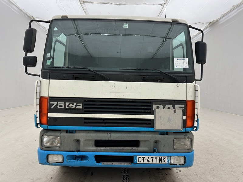 DAF CF75.250* - 드롭사이드/ 플랫베드 트럭, 크레인 트럭 : 사진 2 DAF CF75.250* - 드롭사이드/ 플랫베드 트럭, 크레인 트럭 : 사진 2