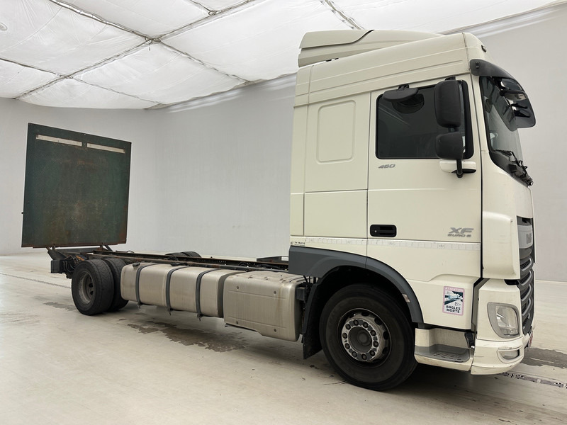 DAF XF 460 Space Cab* - 캡 새시 트럭 : 사진 3 DAF XF 460 Space Cab* - 캡 새시 트럭 : 사진 3