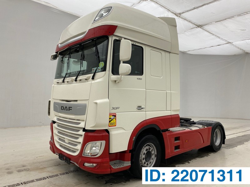 DAF XF105.530 Super Space Cab - 트랙터 유닛 : 사진 1 DAF XF105.530 Super Space Cab - 트랙터 유닛 : 사진 1