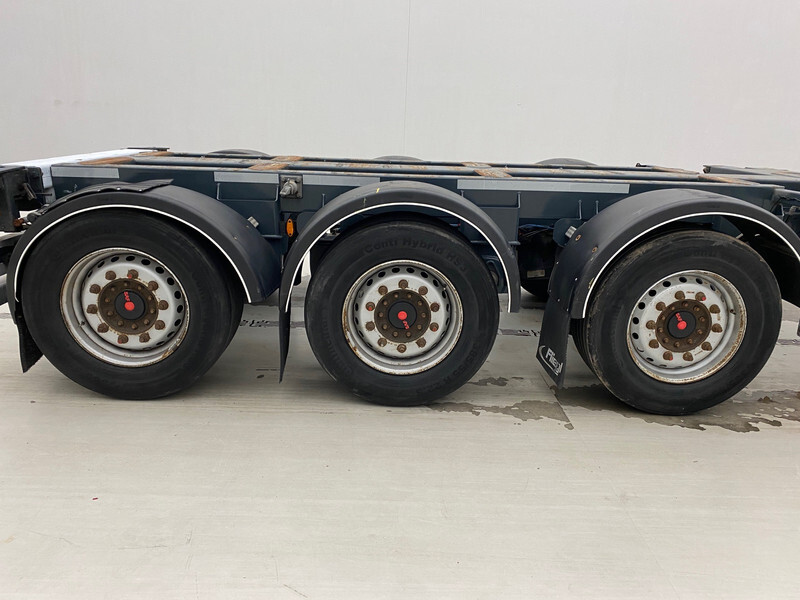 Fliegl Polyvalent skelet 2 x 20-30-40-45 ft* - 컨테이너 운반 장치/ 스와프 보디 세미 트레일러 : 사진 3 Fliegl Polyvalent skelet 2 x 20-30-40-45 ft* - 컨테이너 운반 장치/ 스와프 보디 세미 트레일러 : 사진 3