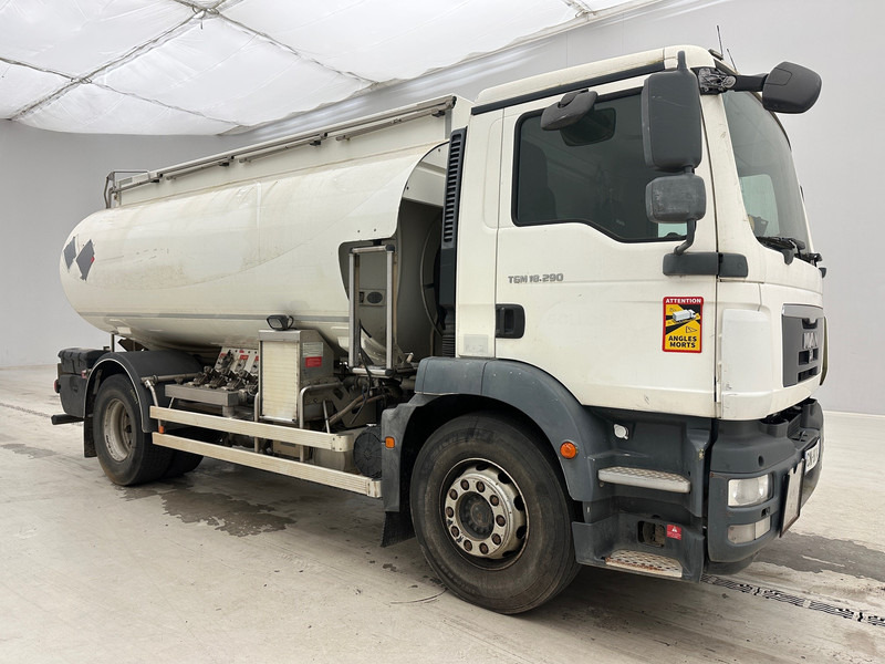 MAN TGM 18.290 - 4x2 - 유조트럭 : 사진 3 MAN TGM 18.290 - 4x2 - 유조트럭 : 사진 3