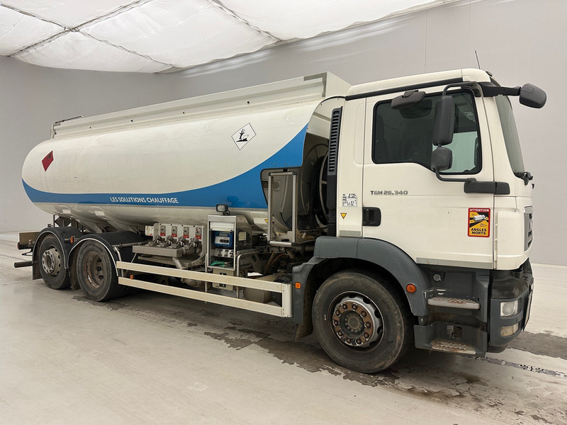 MAN TGM 26.340 - 6x2 - 유조트럭 : 사진 3 MAN TGM 26.340 - 6x2 - 유조트럭 : 사진 3