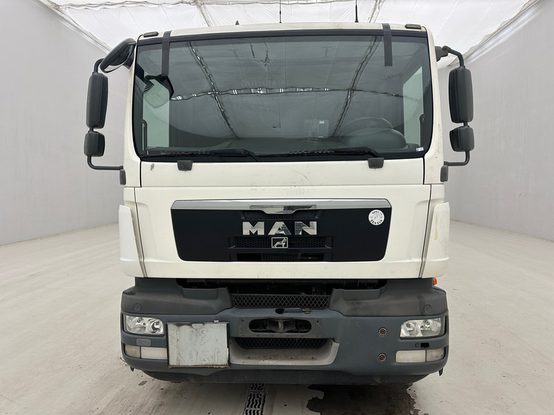 MAN TGM 26.340 - 6x2 - 유조트럭 : 사진 2 MAN TGM 26.340 - 6x2 - 유조트럭 : 사진 2
