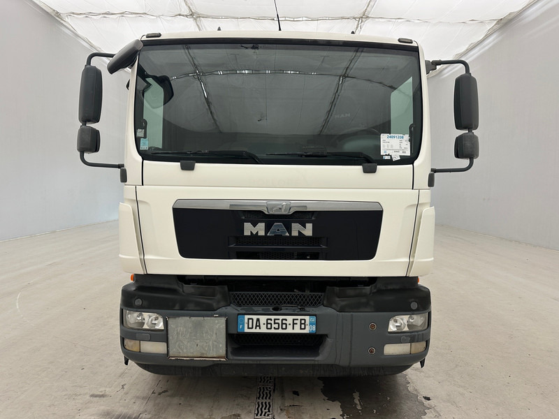 MAN TGM 26.340 - 6x2 - 유조트럭 : 사진 2 MAN TGM 26.340 - 6x2 - 유조트럭 : 사진 2