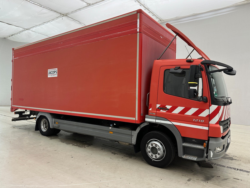 Mercedes-Benz Atego 1218 - 박스 트럭 : 사진 3 Mercedes-Benz Atego 1218 - 박스 트럭 : 사진 3
