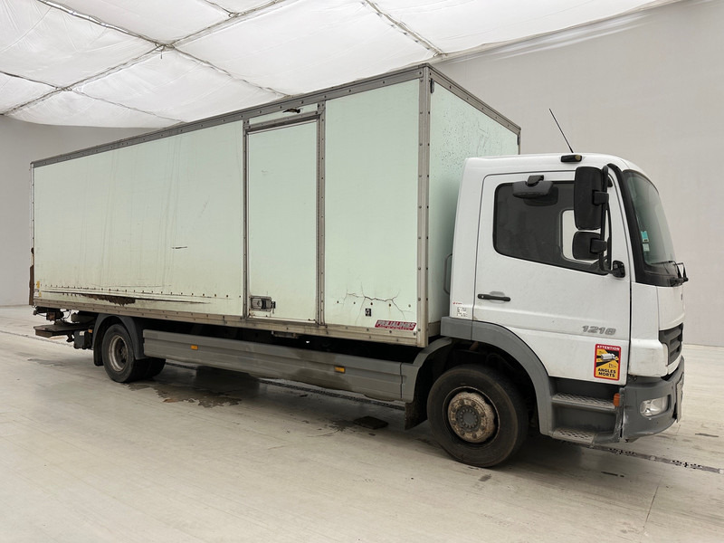 Mercedes-Benz Atego 1218 - 박스 트럭 : 사진 3 Mercedes-Benz Atego 1218 - 박스 트럭 : 사진 3