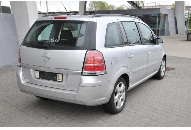 Opel Zafira - 차량 : 사진 3 Opel Zafira - 차량 : 사진 3