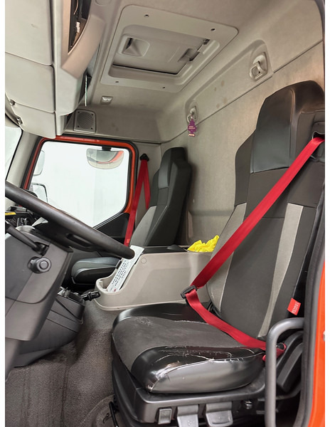 냉동탑차 Renault D12.210 : 사진 10 냉동탑차 Renault D12.210 : 사진 10