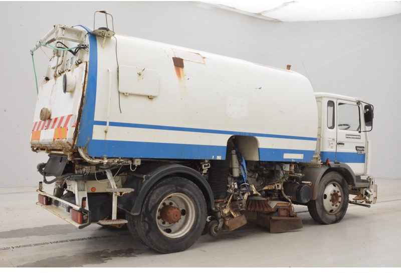 Renault Midliner S150 - RHD* - 거리 청소 차량 : 사진 5 Renault Midliner S150 - RHD* - 거리 청소 차량 : 사진 5