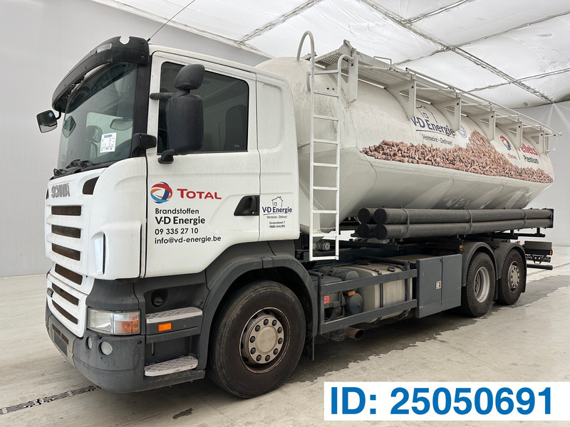 유조트럭 Scania R420 - 6x2 : 사진 1