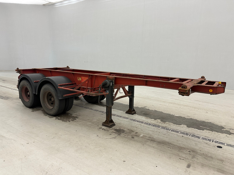 Van Hool Skelet 20 ft - 컨테이너 운반 장치/ 스와프 보디 세미 트레일러 : 사진 3 Van Hool Skelet 20 ft - 컨테이너 운반 장치/ 스와프 보디 세미 트레일러 : 사진 3