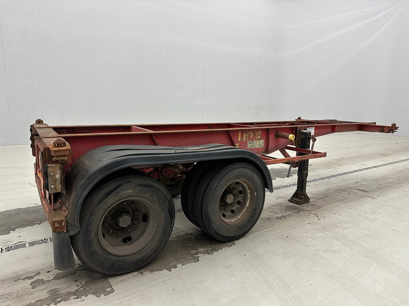 Van Hool Skelet 20 ft - 컨테이너 운반 장치/ 스와프 보디 세미 트레일러 : 사진 4 Van Hool Skelet 20 ft - 컨테이너 운반 장치/ 스와프 보디 세미 트레일러 : 사진 4
