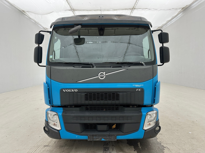 Volvo FE 320 - 커튼사이더 트럭 : 사진 2 Volvo FE 320 - 커튼사이더 트럭 : 사진 2